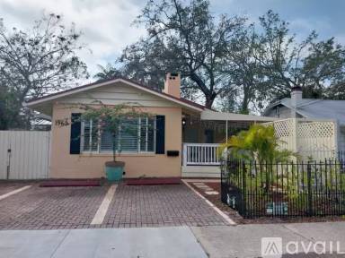 Main picture of 1968 Adams Ln