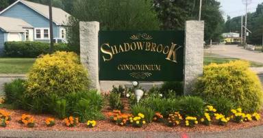 Main picture of 14 Shadowbrook Ln