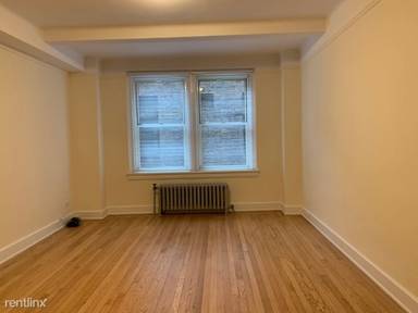 Main picture of 25 E 10th St