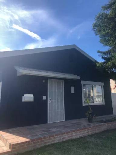 Main picture of 853 N Helena St
