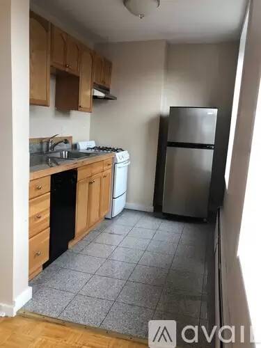 Main picture of 145 Endicott St