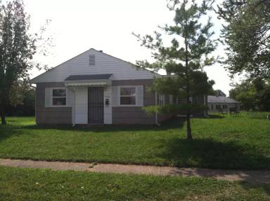 Main picture of 2215 Admiral Dr