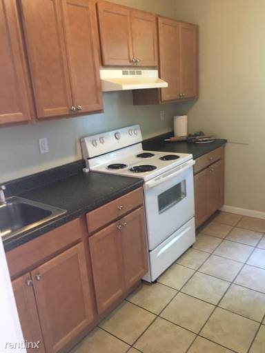 Main picture of 1215 Warren Ave