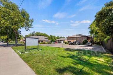 Main picture of 1935 Cranford Dr