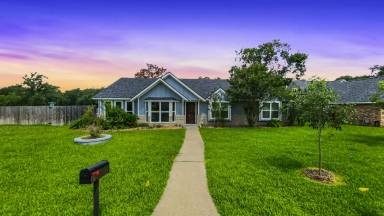 Main picture of 1801 Rosebud Ct