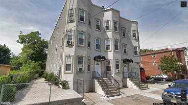 Main picture of 114 Hawthorne Ave