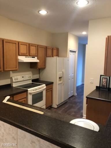 Main picture of 2935 NE 7th St