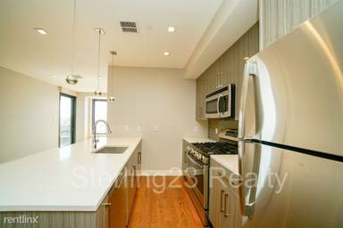 Main picture of 2716 Hoyt Ave S