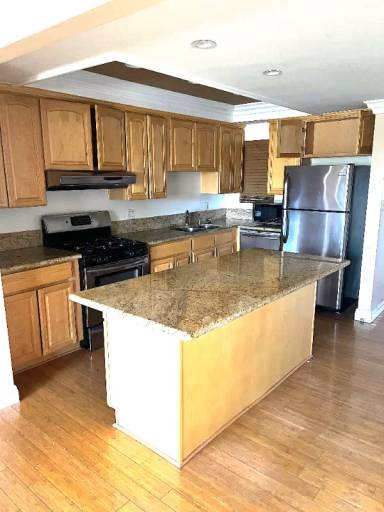 Main picture of 100 Cliff Dr