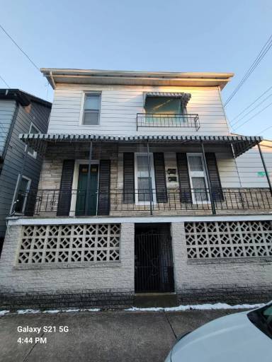 Main picture of 23 N Grant St