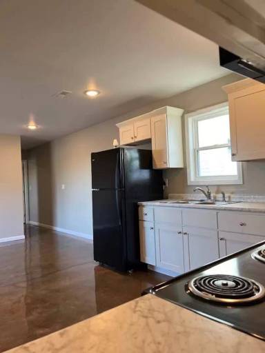 Main picture of 211 N 1st St