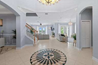 Main picture of 2661 SE North Lookout Blvd