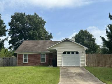 Main picture of 700 Prospect Ct