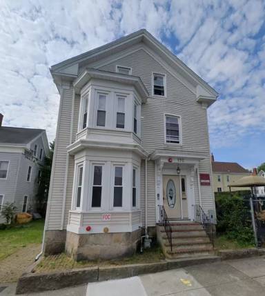Main picture of 192 Walnut St