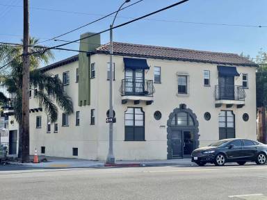Main picture of 1630 E Broadway