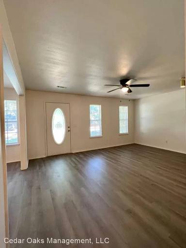 Main picture of 3397 W Vassar St