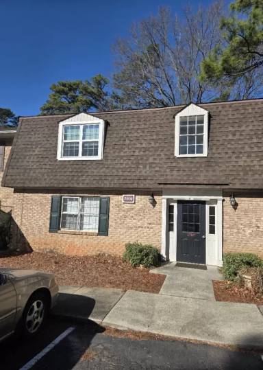 Main picture of 5808J Hunting Ridge Ln - J