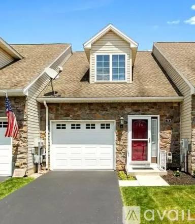 Main picture of 716 Grant Dr