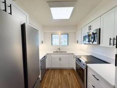 Main picture of 1052 Plover Way