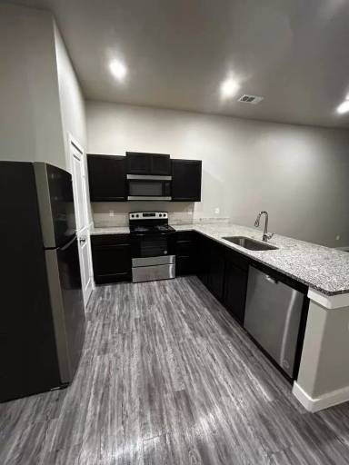 Main picture of 79 Maverick Dr