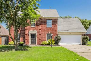 Main picture of 906 Lakemont Dr