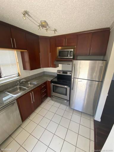 Main picture of 3001 NW 4th Ter