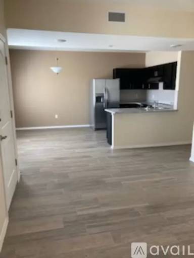Main picture of 8000 Knights Dr