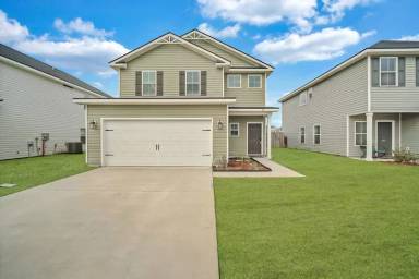 Main picture of 70 Gambrell Rd