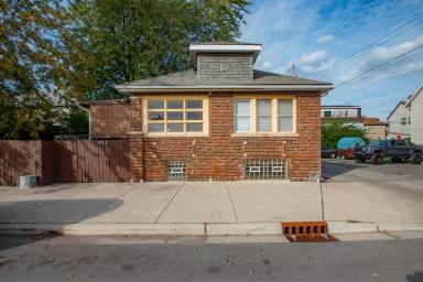 Main picture of 612 W 149th St