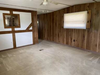 Main picture of 122 Victory Cir