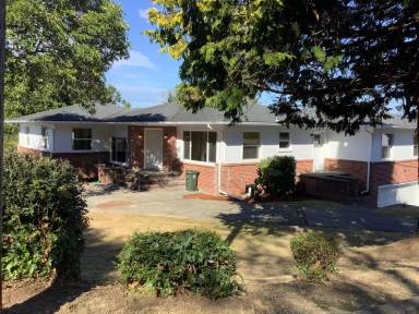 Main picture of 2199 Union Ave
