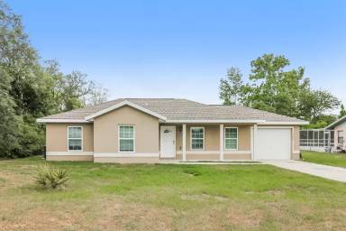 Main picture of 13805 SW 32nd Terrace Rd