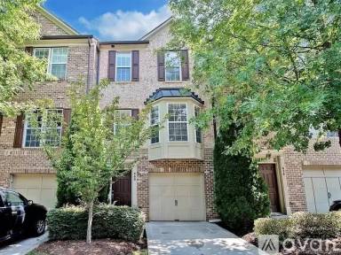 Main picture of 660 Penn St