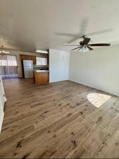 Main picture of 1122 E 300 S