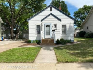 Main picture of 412 S Minnesota St