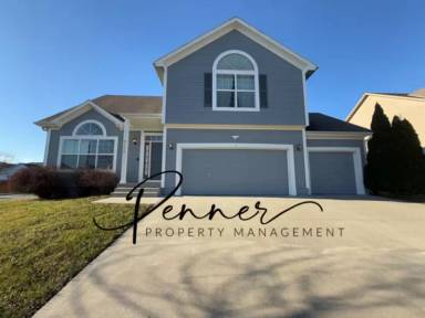 Main picture of 3120 SW Laura Ln