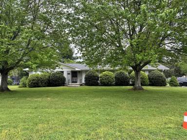 Main picture of 7624 Berkshire Blvd