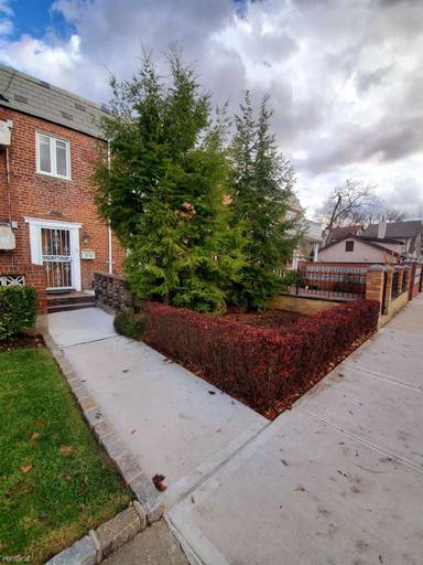 Main picture of 6745 Harrow St