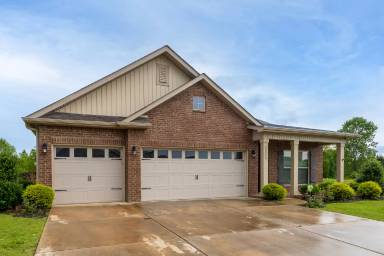 Main picture of 26764 Mill Creek Dr