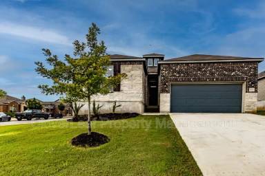 Main picture of 3638 Clear Cloud Dr