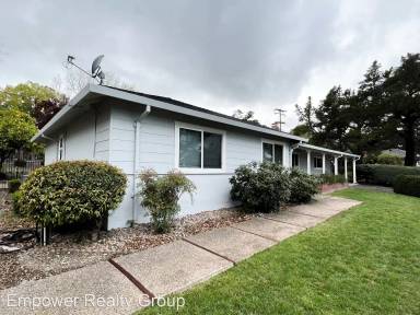 Main picture of 2379 Overlook Dr