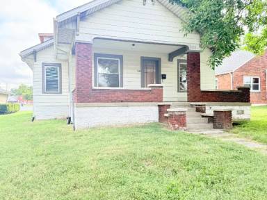 Main picture of 1428 Silver St