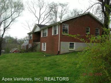 Main picture of 67 Antioch Pike