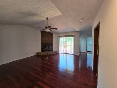 Main picture of 5960 Laguna Dr