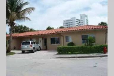 Main picture of 2928 N Ocean Blvd