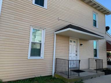 Main picture of 374 Maple Shade Rd