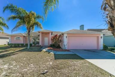 Main picture of 7172 Summit Dr