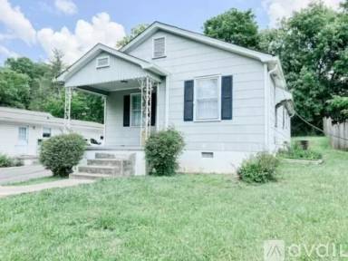 Main picture of 1770 Highland Ave NW