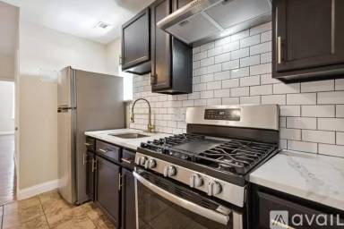 Main picture of 2010 N Calvert St