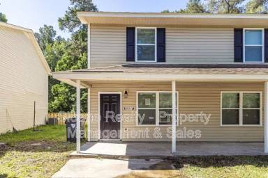 Main picture of 100 Canvasback Dr